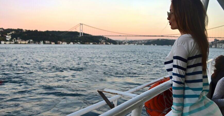 You can take impressive photos with the Bosphorus Afternoon Cruises.